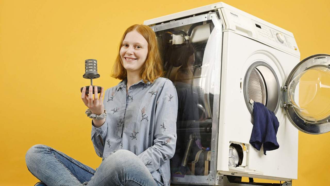 Luise Florentine Mast präsentiert in Nürnberg ihren patentierten Mikroplastikfilter für die Waschmaschine